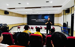 吉利控股集团专场招聘会走进太原万通 新能源汽车专业学子受青睐